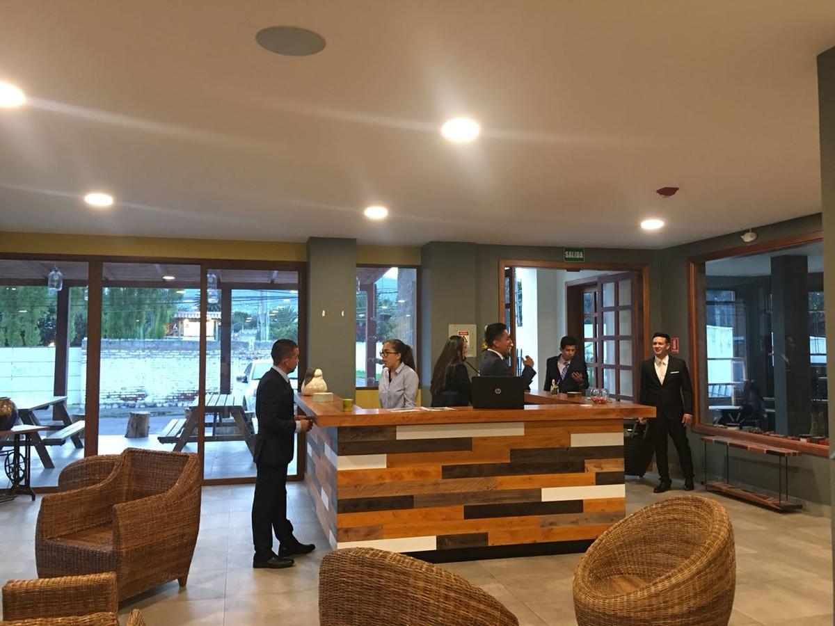 Ilalo Garden Hotel & Restaurant Quito Exterior foto